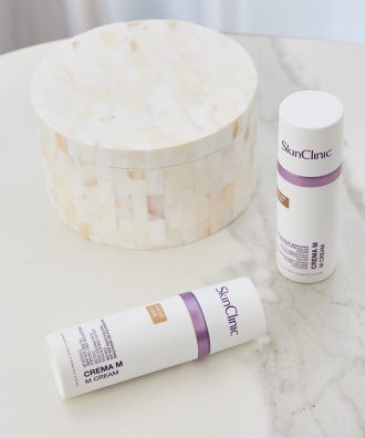 Tonad dagkräm ljus eller mörk M Cream 50 ml SkinClinic fläckar och hyperpigmentering